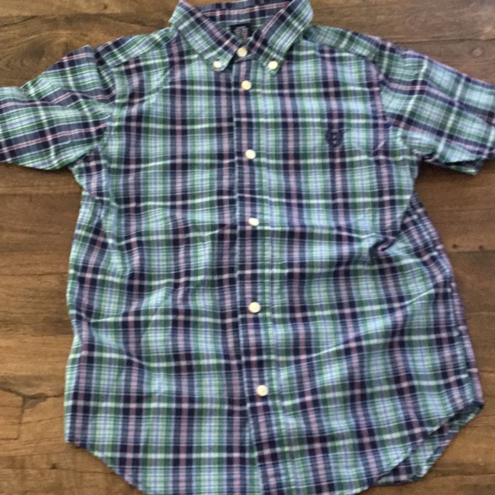 short sleeve plaid button down tee